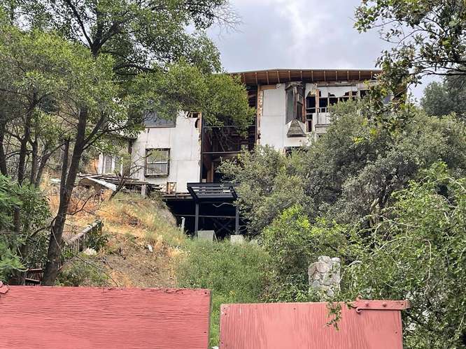 Terreno 4215 mts con casa a medio terminar en Arrayan - Imagen 11
