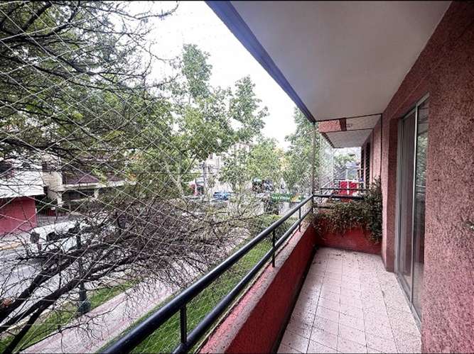 Acogedor departamento en arriendo de 2 dorm. en Providencia