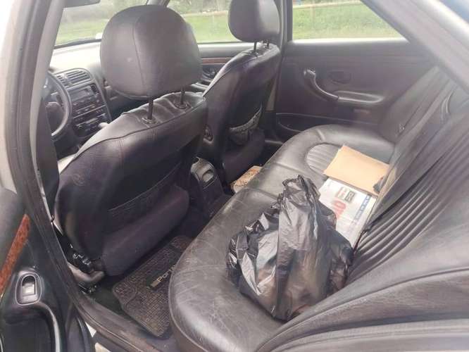 Vendo auto Peugeot 406 año 2003