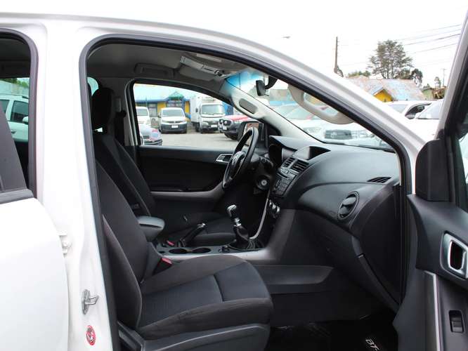 MAZDA NEW BT 50 DCAB SDX 4x4 2.2 2019 - Imagen 6