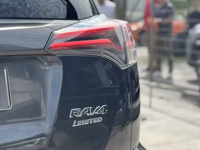 Toyota Rav4 - Imagen 12