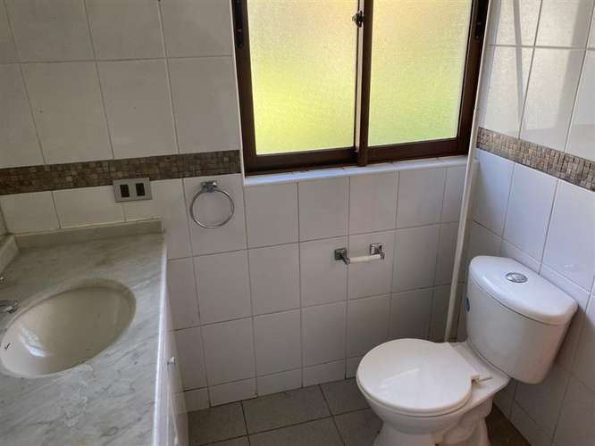 AP106 210 m2 en 3200 de terr. 3D 2B estar y servicios