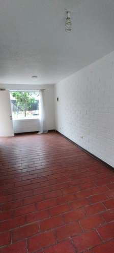 VENDO CASA ACOGEDORA, 2 DORM/1BAÑO, TALAGANTE - Imagen 6