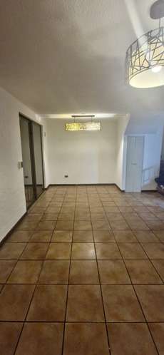CASA 3 DORMITORIOS AV. LAS TORRES CON LO OVALLE - Imagen 19