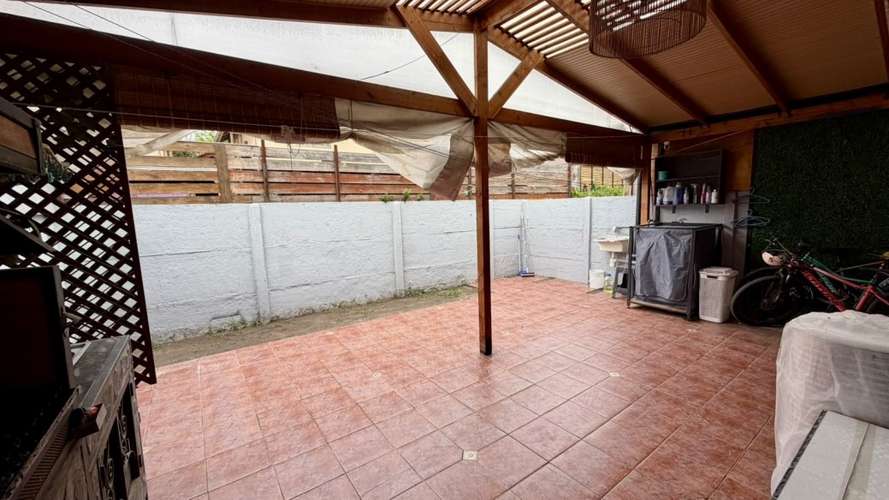 CASA 3 DORMITORIOS AV. LAS TORRES CON LO OVALLE - Imagen 9