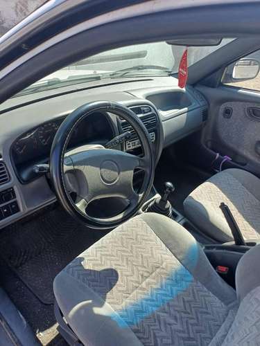 Sizuki Baleno 2000