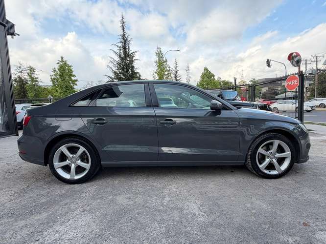 AUDI A3  2017