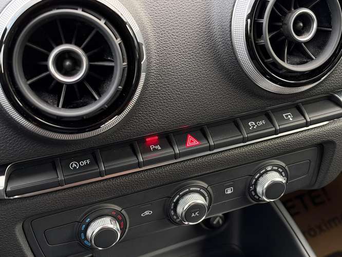AUDI A3  2017