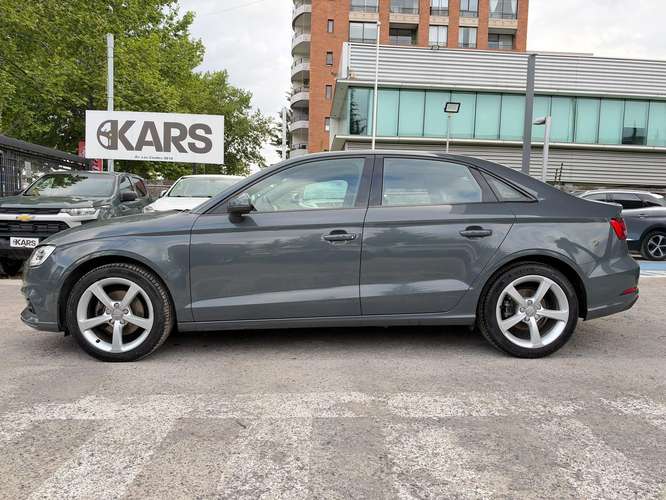 AUDI A3  2017