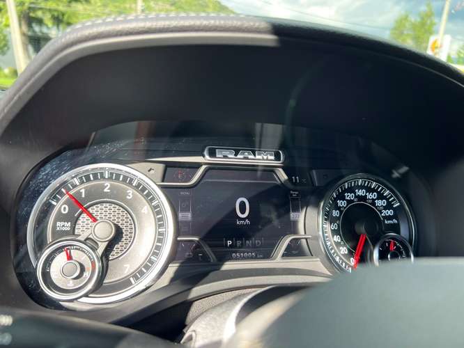 RAM 1500 LARAMIE SPORT 5.7 2021 - Imagen 10