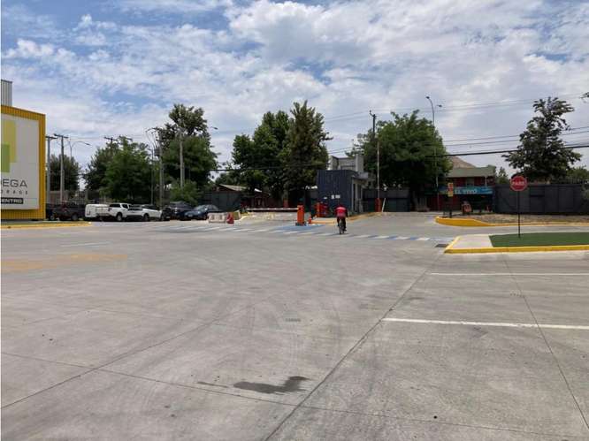 Arriendo bodega c/of de 268 m² en Parque Industrial, C Navia