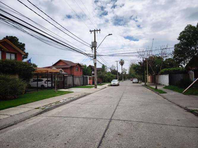 Casa ALONSO DE CAMARGO / AVDA PRESIDENTE SEBASTIAN PIÑERA - Imagen 2