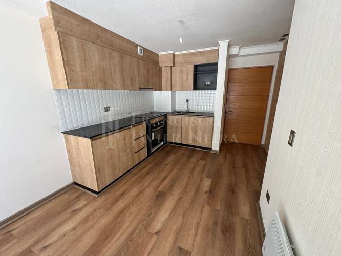 Depto 2D–1B 100m2 con Patio y Estacionamiento – Edificio Nuevo 18, Chillán