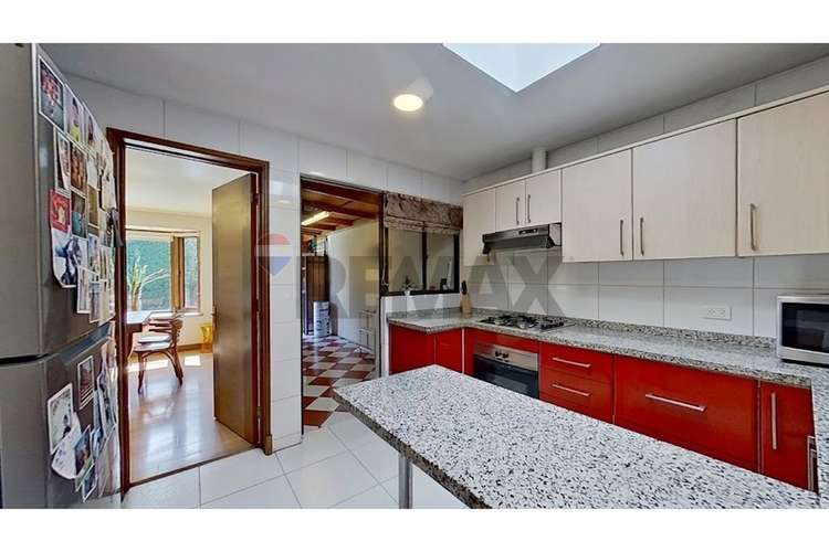 En condominio, con gran subterraneo, chamisero - Imagen 16