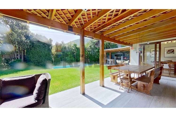 En condominio, con gran subterraneo, chamisero - Imagen 11