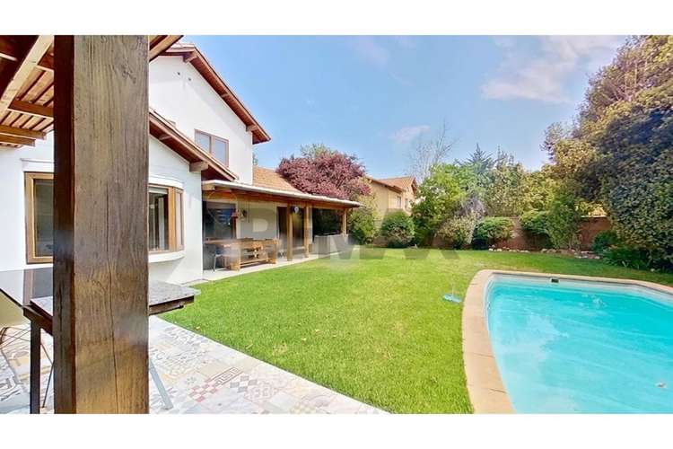 En condominio, con gran subterraneo, chamisero - Imagen 13