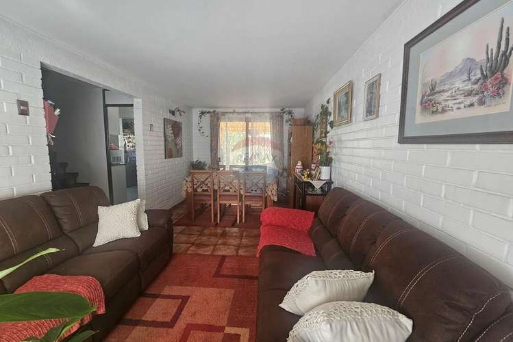 Hermosa casa en pasaje cerrado - Imagen 5