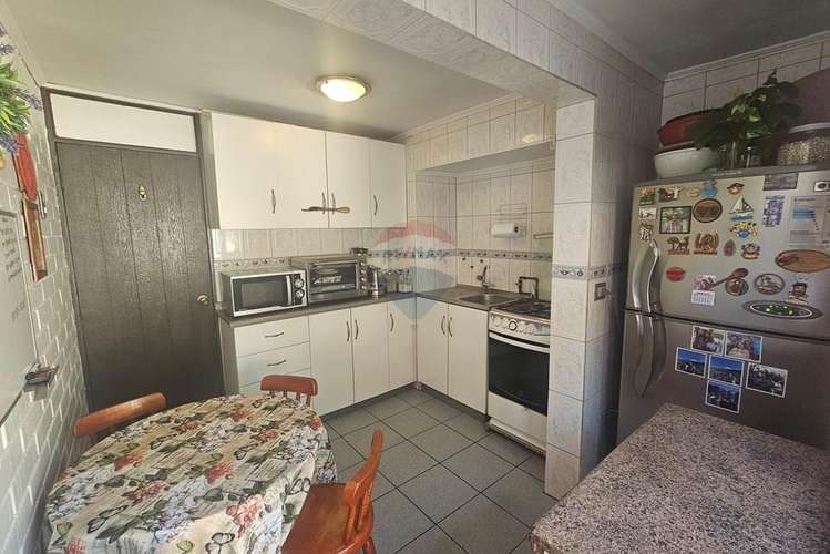 Hermosa casa en pasaje cerrado - Imagen 11