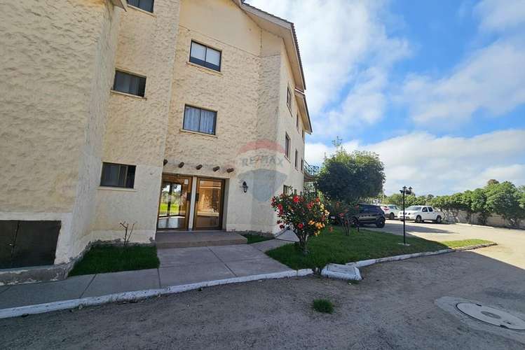 ¡tu hogar ideal en coquimbo con jardín y piscina! - Imagen 39