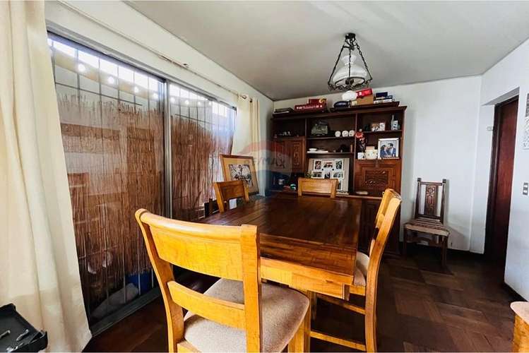 Oportunidad: casa con gran potencial comercial! - Imagen 7