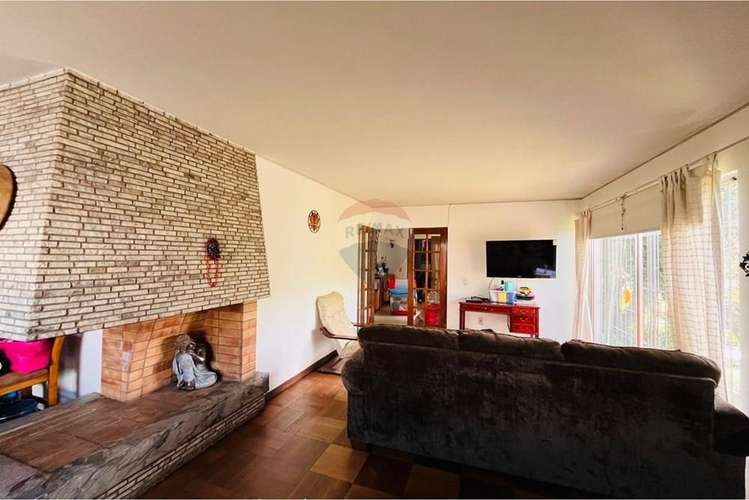 Oportunidad: casa con gran potencial comercial! - Imagen 3