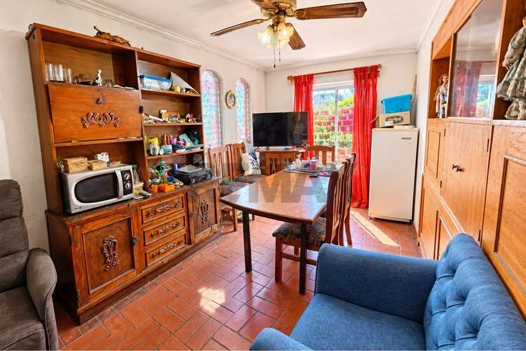 Oportunidad de remodelar - casa esquina - Imagen 8
