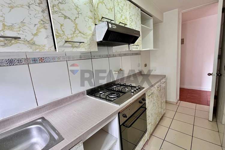 Tres dormitorios dos baños metro u. catolica - Imagen 9