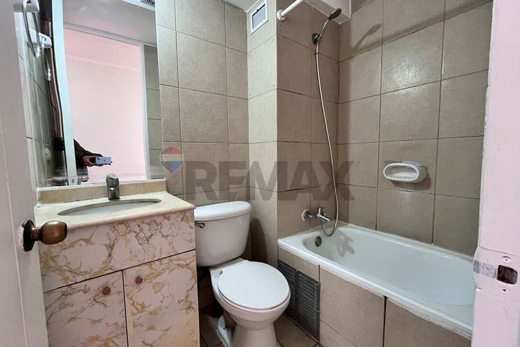 Tres dormitorios dos baños metro u. catolica - Imagen 17