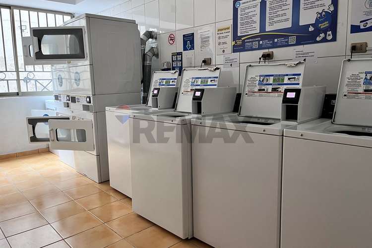 Tres dormitorios dos baños metro u. catolica - Imagen 19