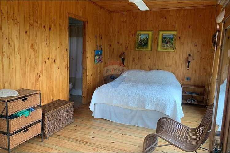 Gran casa patronal con cabaña y bodega - Imagen 11