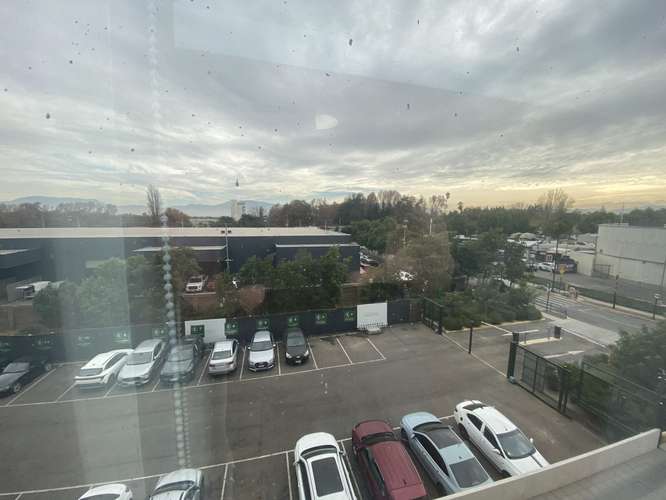 OF 30M2 ARRIENDO - PUERTAS DE CHICUREO PLANTA LIBRE AIRE AC