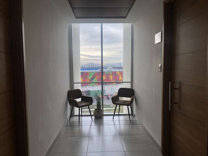 OF 30M2 ARRIENDO - PUERTAS DE CHICUREO PLANTA LIBRE AIRE AC
