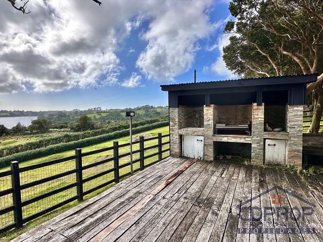 REFUGIO EN CHILOÉ 2,28 HA, CASAS, ACCESO PLAYA PRIVADA Y AUT - Imagen 29