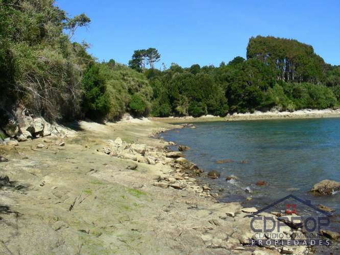 REFUGIO EN CHILOÉ 2,28 HA, CASAS, ACCESO PLAYA PRIVADA Y AUT - Imagen 5