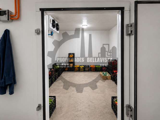 ARRIENDO BODEGA CAMARAS FRIGORIFICAS ANDENES OFICINAS