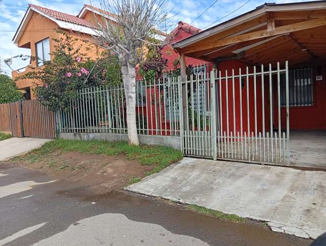 ACOGEDORA PROPIEDAD EN PEÑUELAS  PASAJE CERRADO - Imagen 2