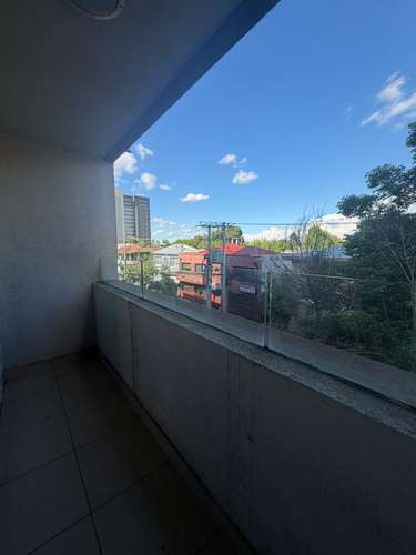 EN ARRIENDO DEPARTAMENTO CON PATIO EN EDIFICIO CENTRO I - Imagen 13