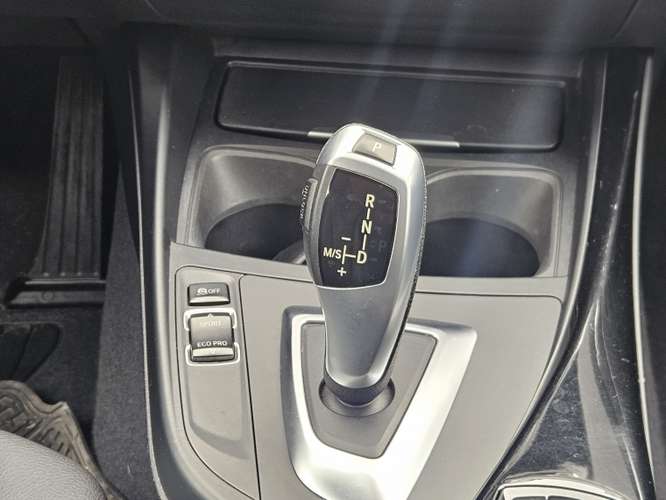Bmw 118 1.5 I 5 Puertas Lci At 2017 - Imagen 12