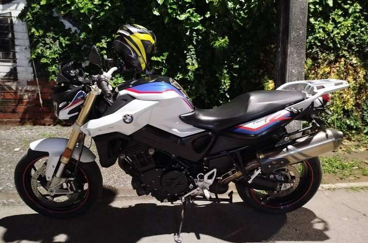 BMW f800