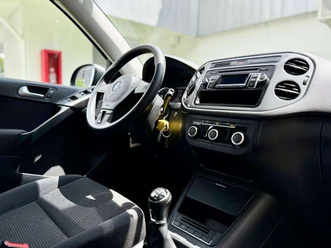 VOLKSWAGEN TIGUAN TREND FUN TSI 4X2 - 2016 | 5178 - Imagen 15