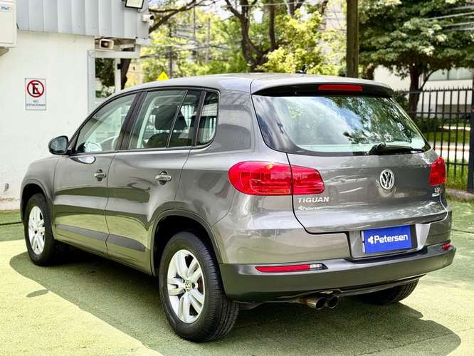 VOLKSWAGEN TIGUAN TREND FUN TSI 4X2 - 2016 | 5178 - Imagen 5
