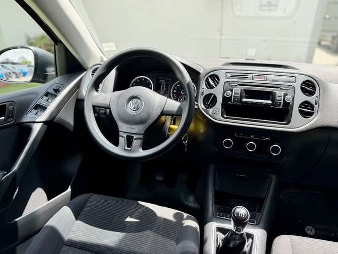 VOLKSWAGEN TIGUAN TREND FUN TSI 4X2 - 2016 | 5178 - Imagen 17