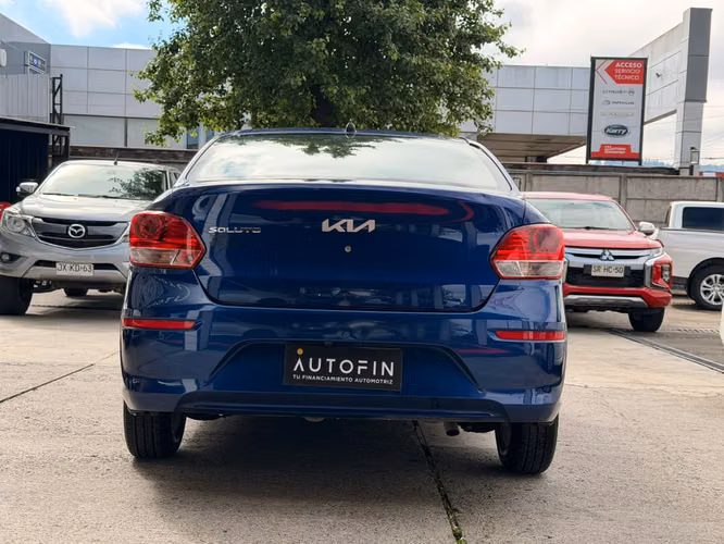 KIA SOLUTO 2023 MECANICO 1 DUEÑO - Imagen 3