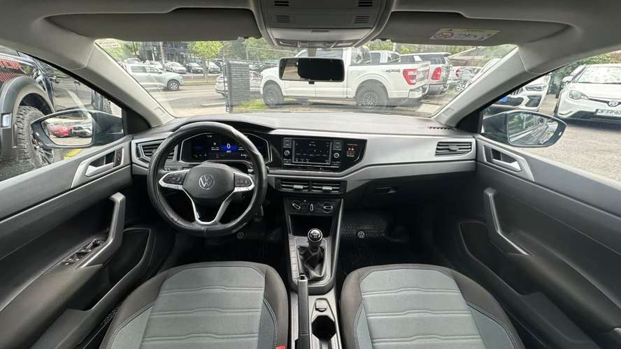 Volkswagen Nivus TSI 1.0 MT (2023) - Imagen 5