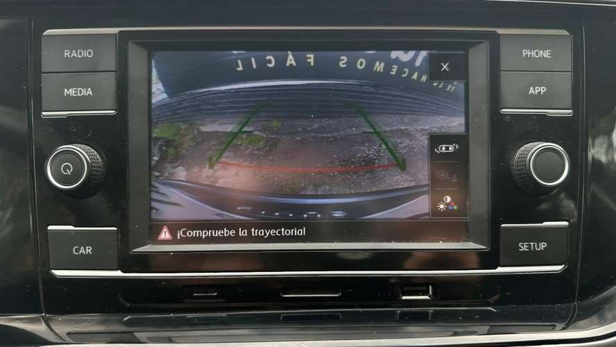 Volkswagen Nivus TSI 1.0 MT (2023) - Imagen 10