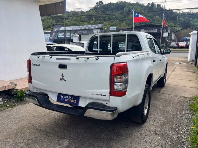 MITSUBISHI L200 4X4 CRT - Imagen 5