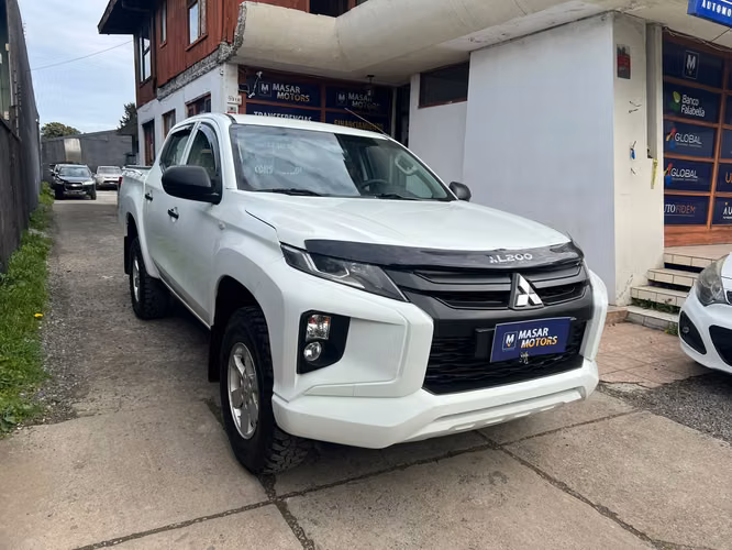 MITSUBISHI L200 4X4 CRT