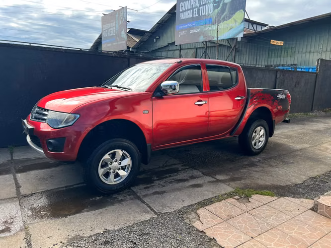 MITSUBISHI L200 4X4 - Imagen 2