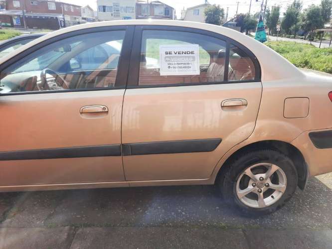 Auto Kia Rio 2009