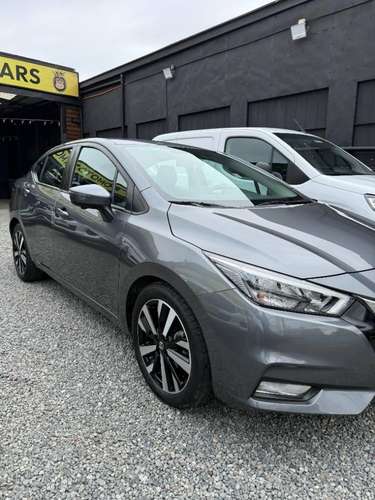 NISSAN VERSA 2023 AUTOMATICO - Imagen 3